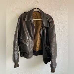 Vintage 80’s/90’s leather bomber jacket